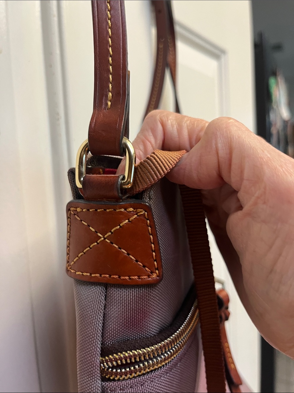Dooney & Bourke Grey Nylon Crossbody Bag DAMAGED - Picture 6 of 16